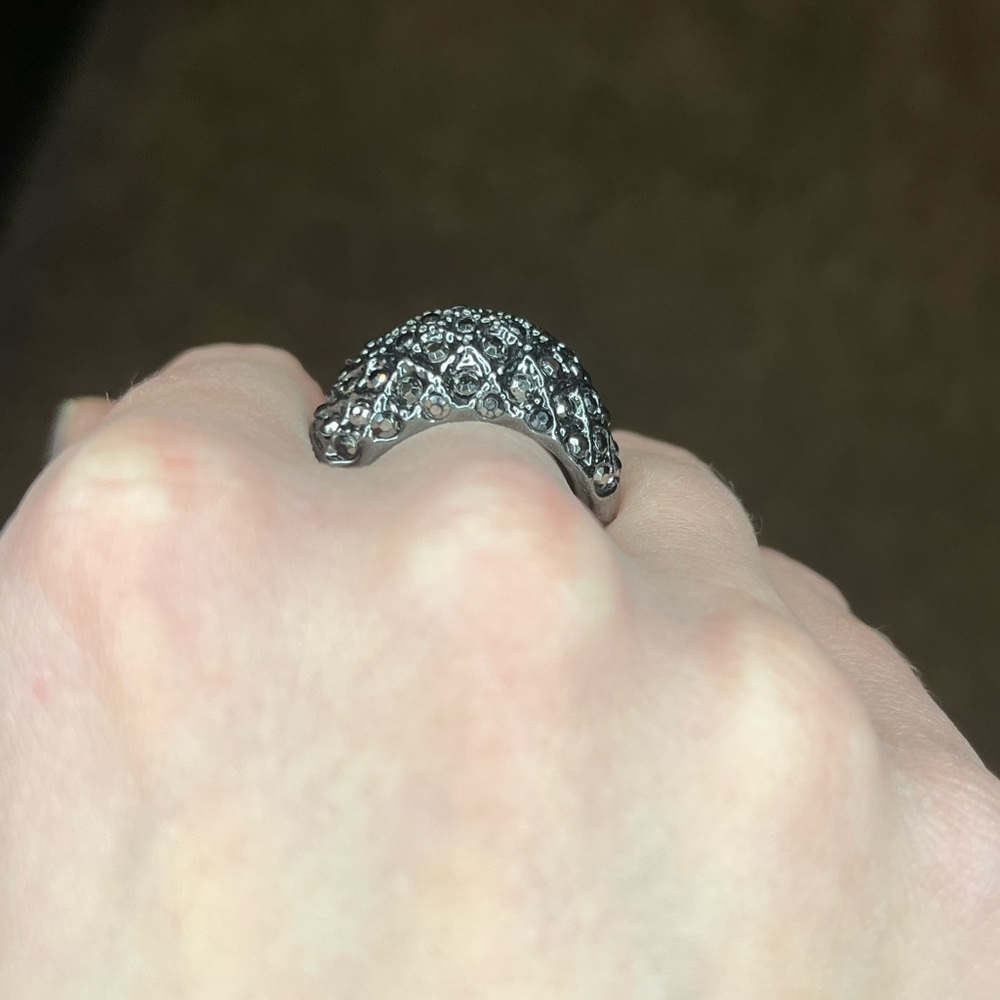 Ring - Picture 2 of 3